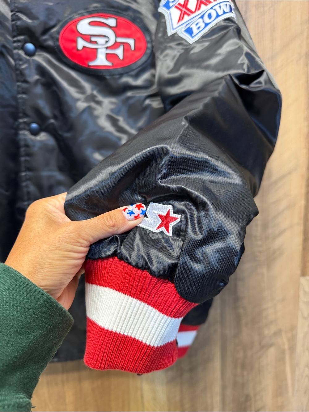 San Francisco 49ers Jacket - Picture 3 of 6